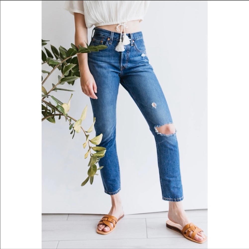 Levi’s Premium 501 Skinny Distressed Jeans NWT